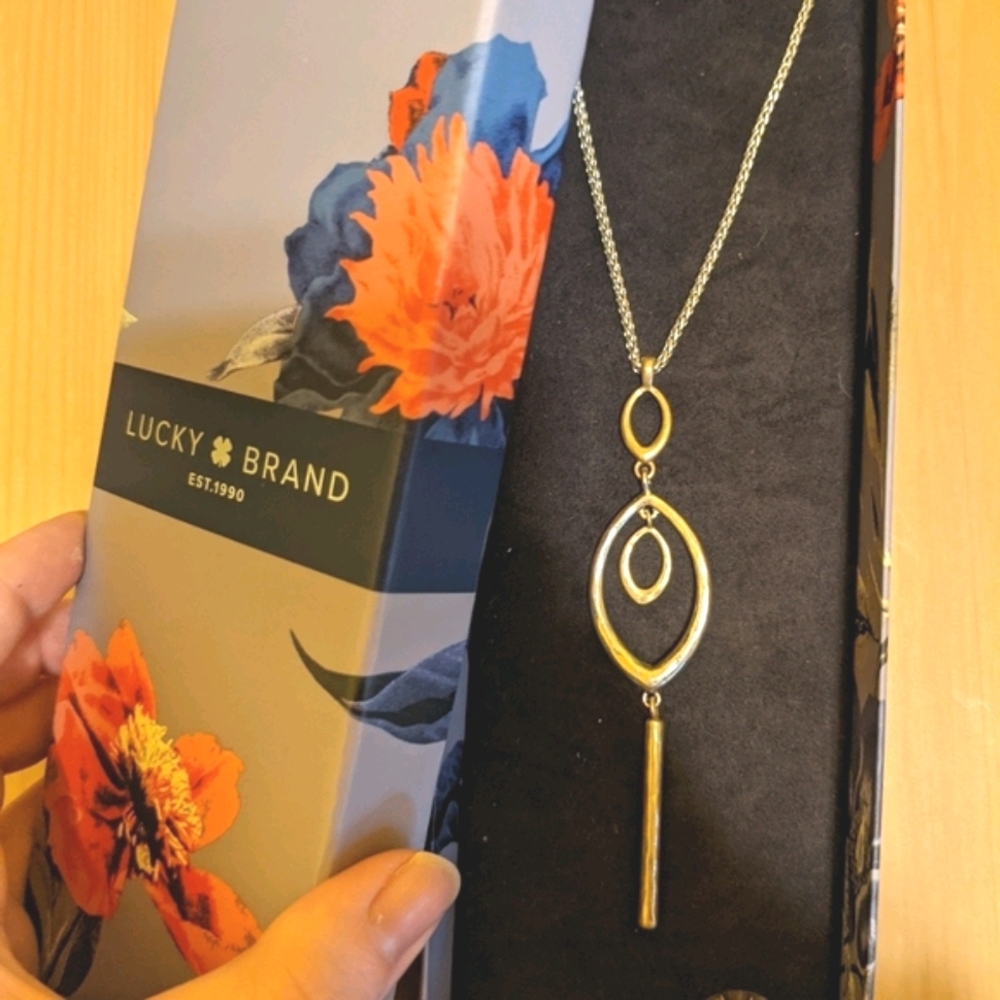 🍀 lucky brand • metallic necklace